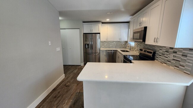 Building Photo - 8783 SE Hobe Ridge Ave