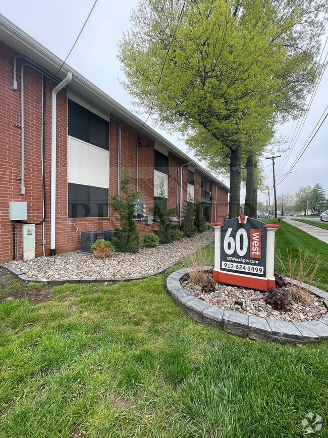 Building Photo - 6053 Barton Ave