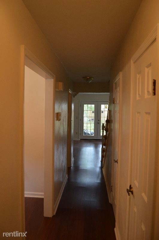Foto del edificio - 3 br, 1.5 bath Townhome - 5621 Trafalgar Arch