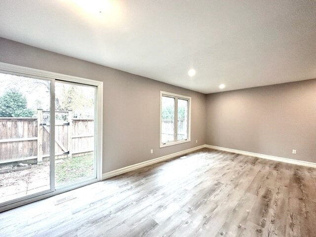 Photo du bâtiment - 81 Conway Dr