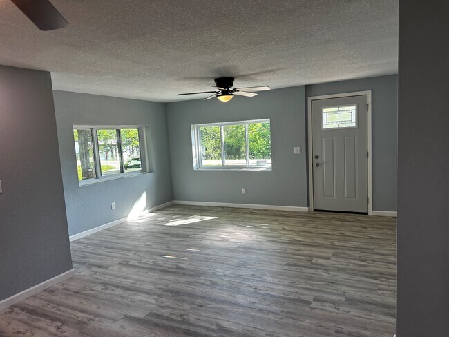 Building Photo - 26578 MO-5