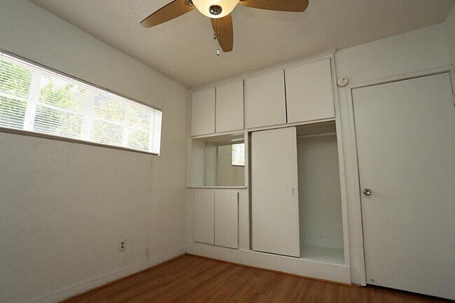 Building Photo - 5603 Jackson St