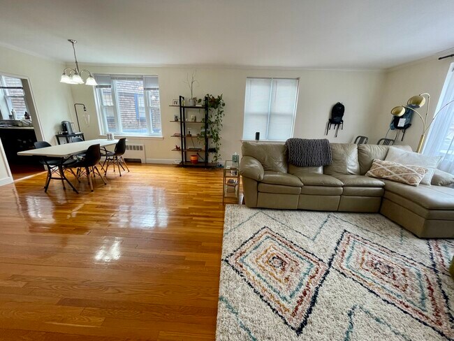 Foto del edificio - 1527 Beacon St