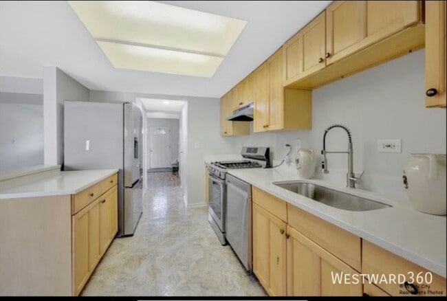 Foto del edificio - 936 Cardiff Ct