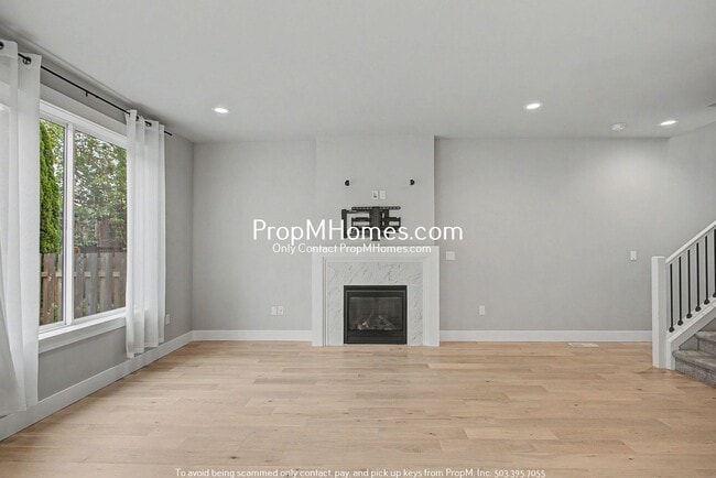 Building Photo - 3544 SW Tegart Ln