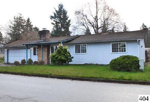 Primary Photo - 404 - Cozy Rambler in Federal Way with Lar...