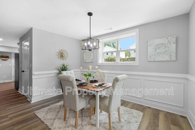 Photo - 610 N 10th St House