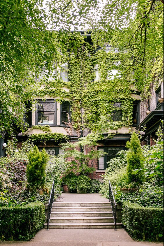 The Harrison Apartments in Seattle, WA