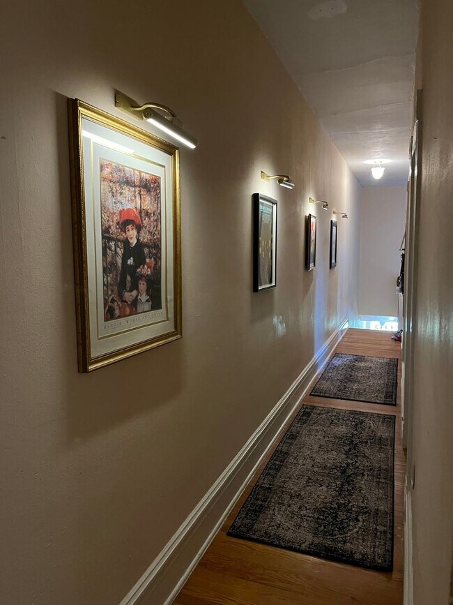 Foto del edificio - 4141 Flad Ave
