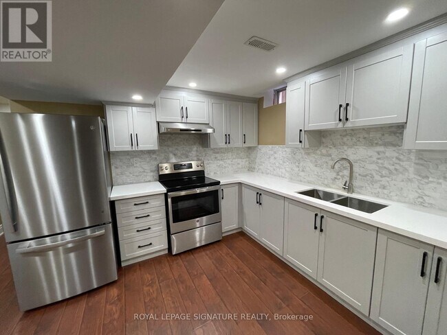 Photo du bâtiment - 5 Mountain Ridge Rd