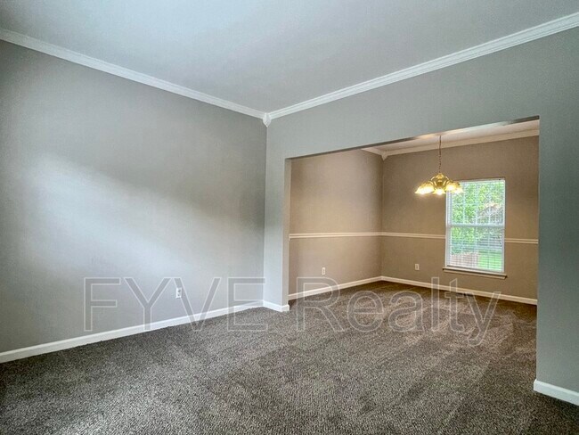 Building Photo - 3228 Nolen Ln