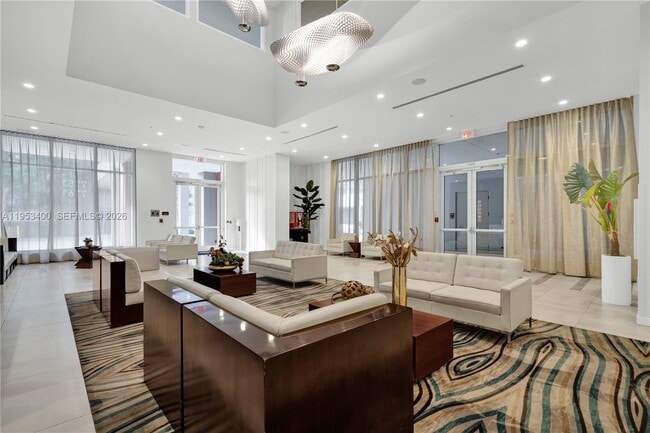 Foto del edificio - 7751 NW 107th Ave