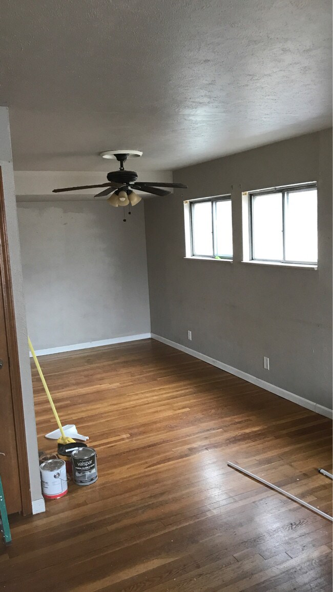 Building Photo - 10617 Spring Garden Dr