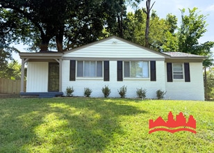 Building Photo - 2463 Brewster Ave