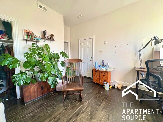 Foto del edificio - 2031 W 23rd St