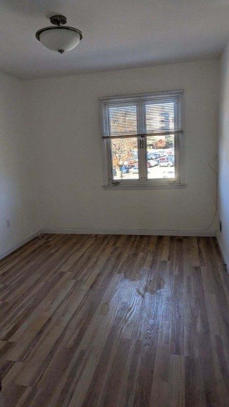 Foto del edificio - 223-34-223-56 56th Ave