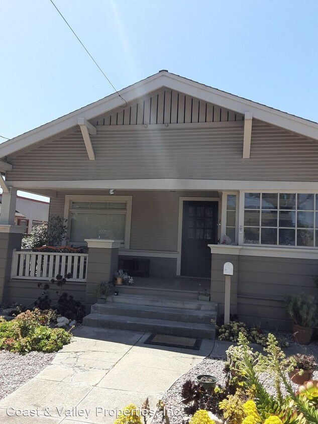 34 Winham St, Salinas, CA 93901 House Rental in Salinas, CA