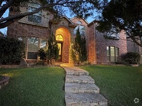 Building Photo - 7860 Ashcroft Ln