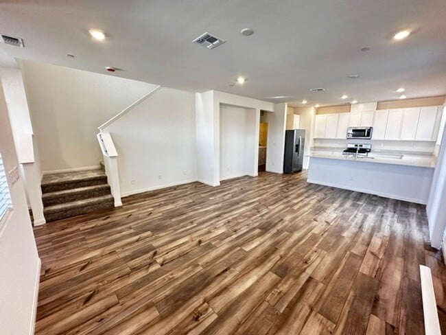 Building Photo - Brand New Inspirada Home