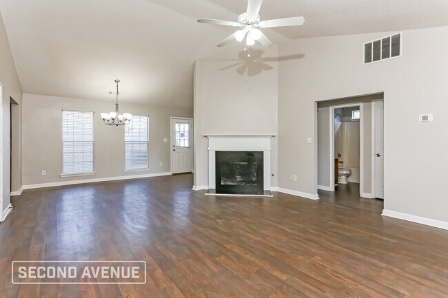 Foto del edificio - 389 Eagles Flight Ln