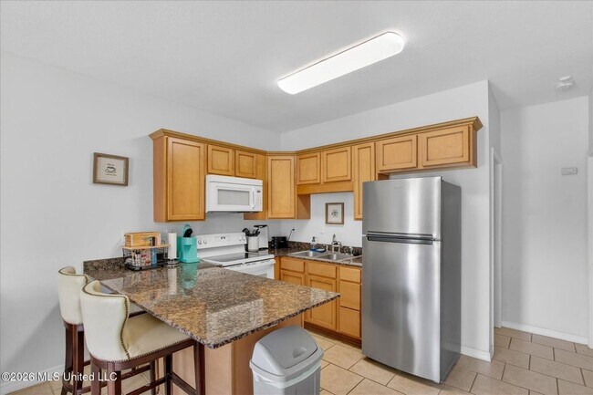 Foto del edificio - 1283 Century Oaks Dr