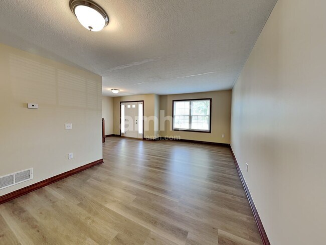 Foto del edificio - 231 Oakford St