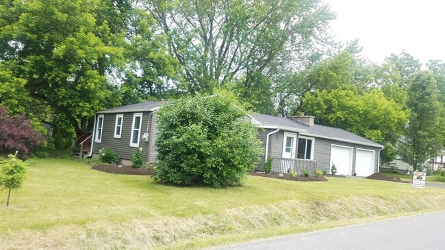 Building Photo - 4582 Maiden Ln