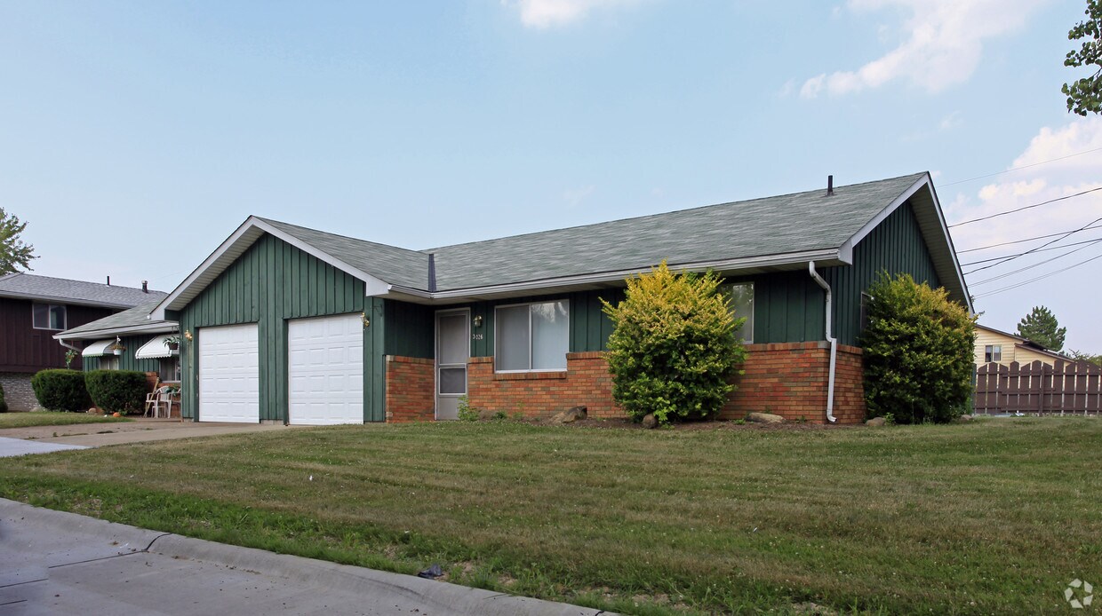 Building Photo - 3016 Meister Rd