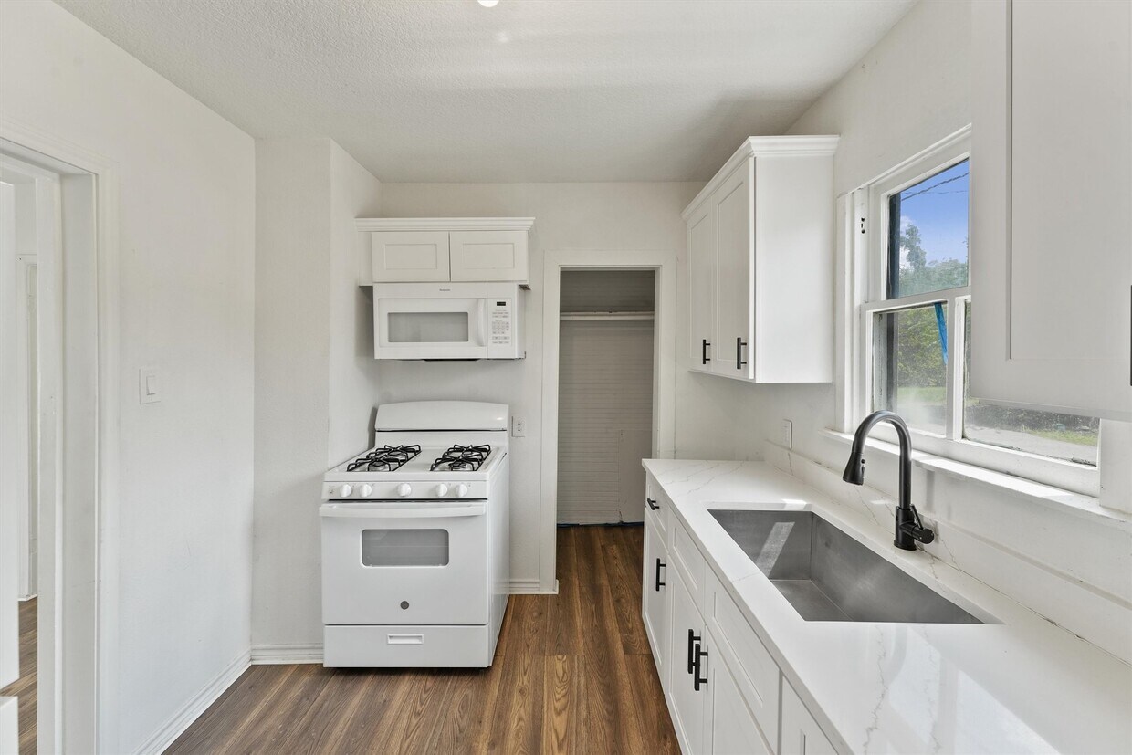 Foto del edificio - 3019 Florida St