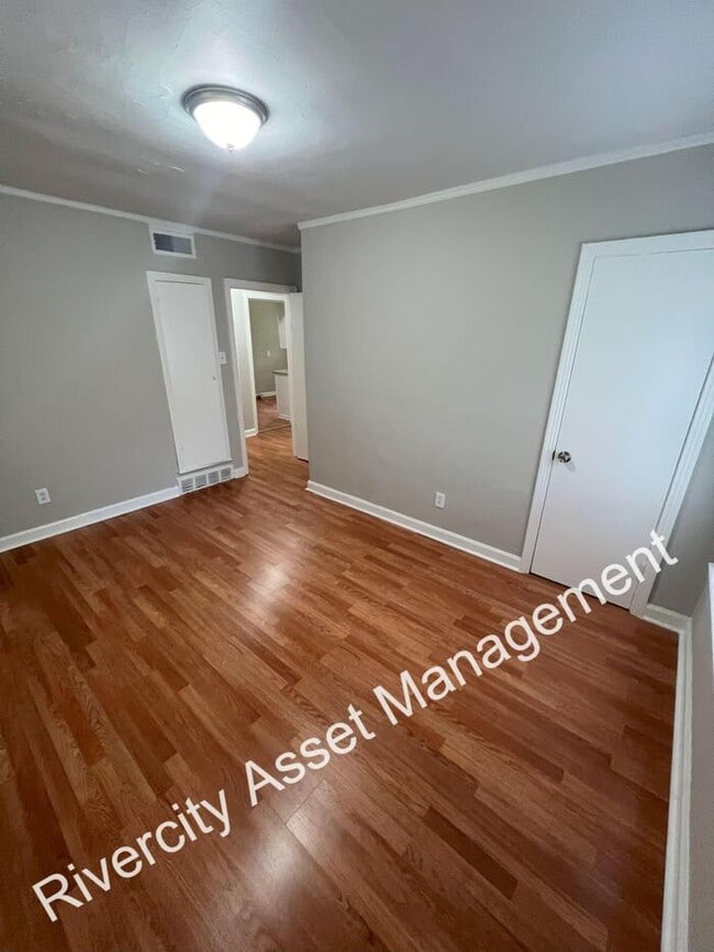 Foto del edificio - MOVE IN SPECIAL!!!!!!