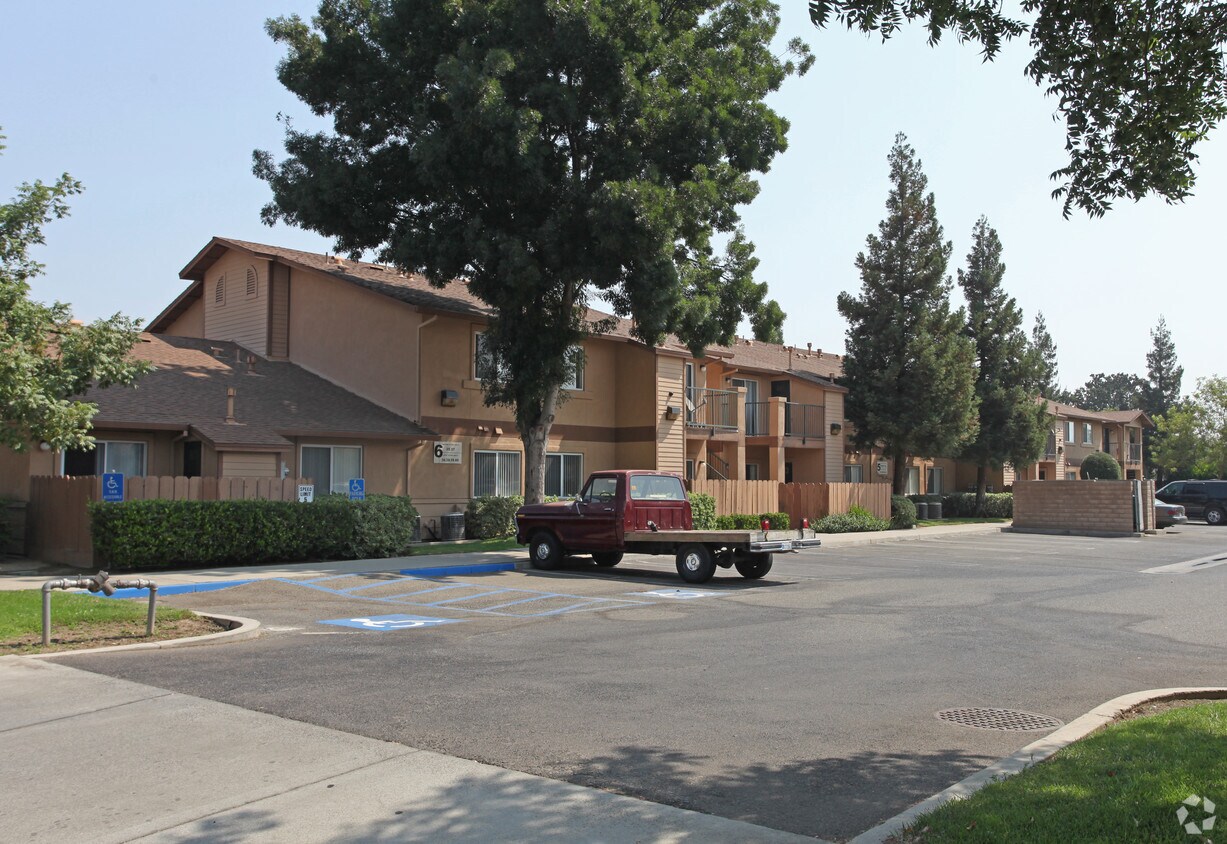 Foto principal - Western Heights Apartments