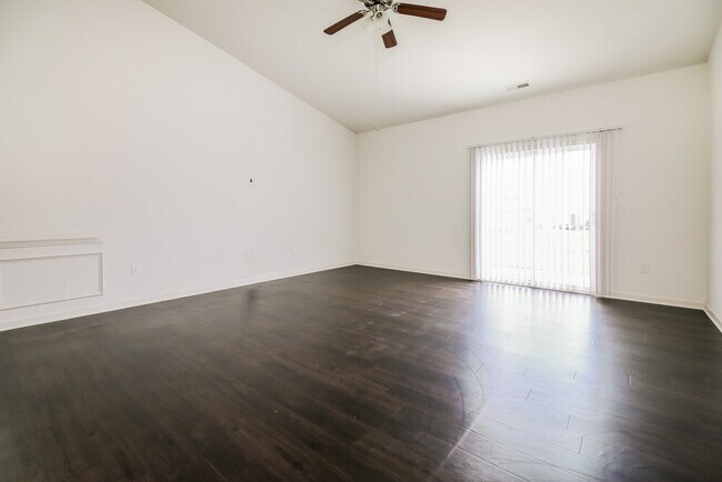 Foto del edificio - 78 N Great White Way