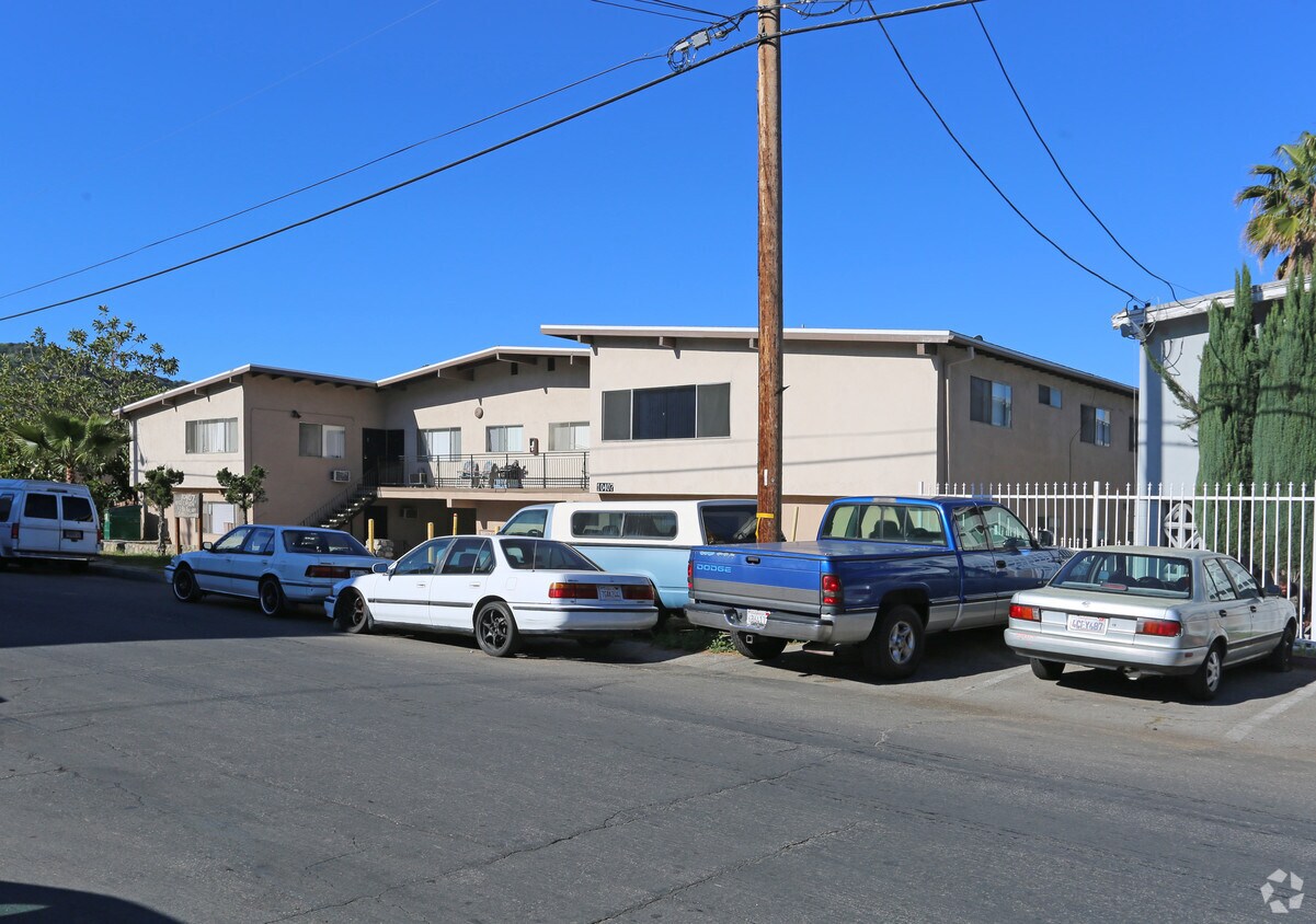 Edificio - 10407 Mount Gleason Ave