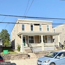 Building Photo - 1235 Maple St