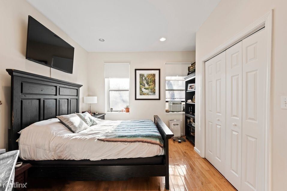 Foto principal - 225 8th St