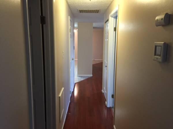 Foto del edificio - 993 Heather Ridge Dr