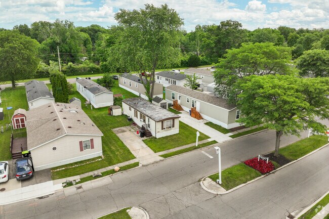 Aerial Photo - Huron Estates MHP