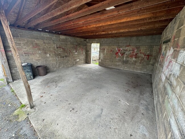 Photo - 2605 Walnut St Apartment