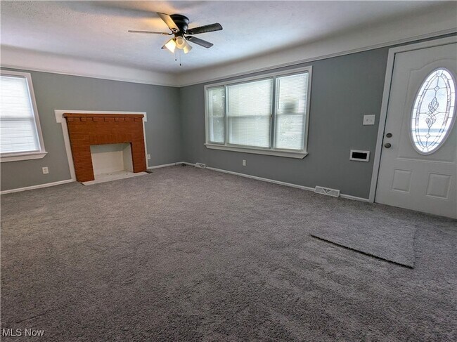 Foto del edificio - 16401 Home Ave