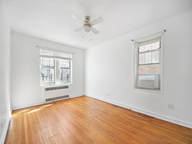 Building Photo - 601 E 19th St