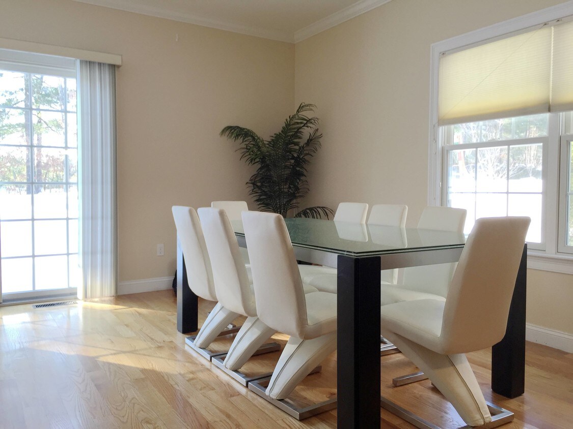 16 Gates Lane, Wakefield, MA 01880 Townhome Rentals in Wakefield MA