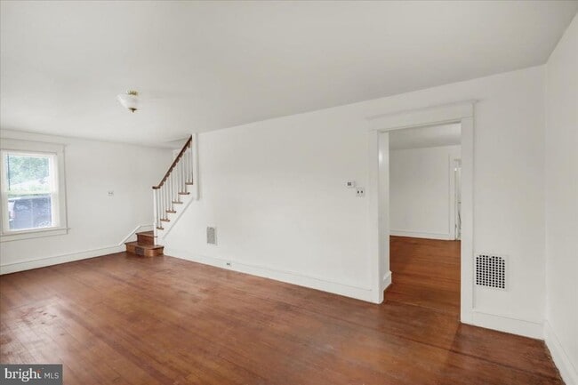 Building Photo - 144 E Baumstown Rd