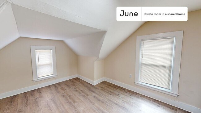 Foto del edificio - Room in Shared 7 bed/2 bath home in Allston