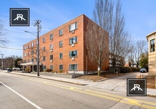 Building Photo - 50 Green St