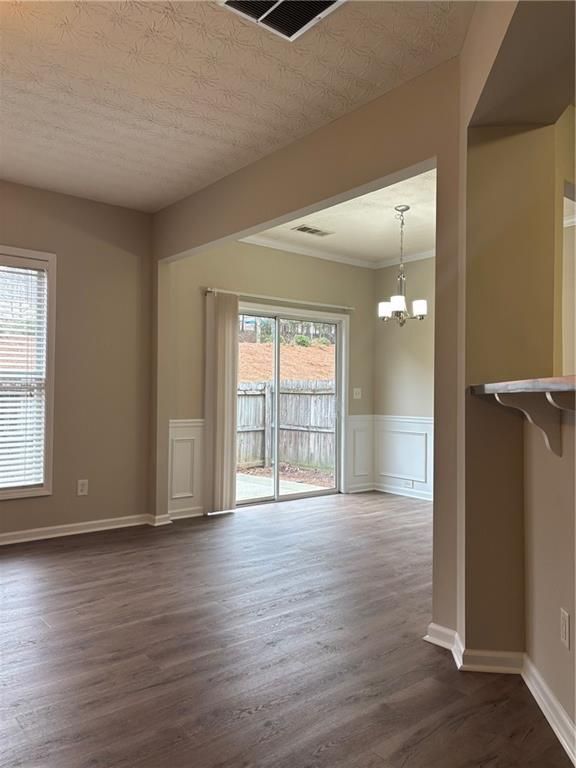 Building Photo - 303 Barberry Pl