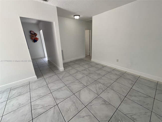 Building Photo - 104 Harry Harris Dr