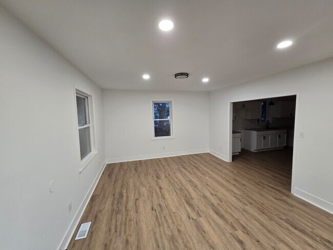 Foto del edificio - 20543 Gudith Rd