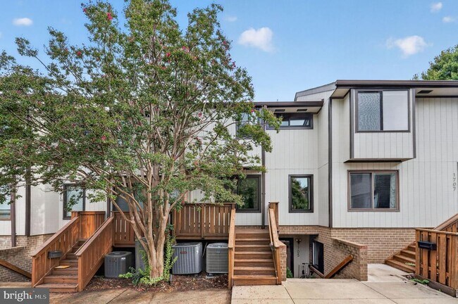 Foto del edificio - 1703 Westwind Way
