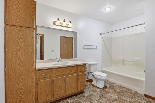 Foto del edificio - 912/914 Hartzheim Drive