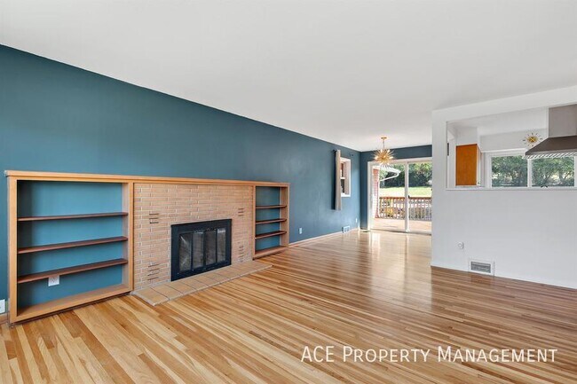Foto del edificio - 2028 Stirling St